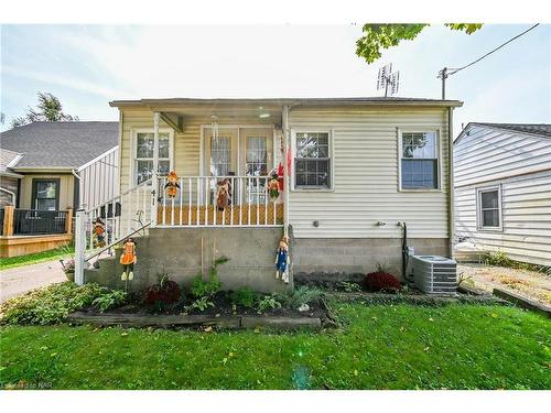 41 Sandown Street, St. Catharines, ON - Outdoor With Deck Patio Veranda