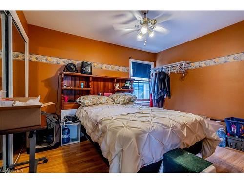 41 Sandown Street, St. Catharines, ON - Indoor Photo Showing Bedroom