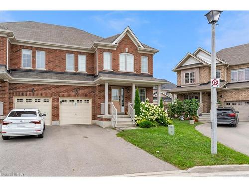 6 Durham Way, Niagara-On-The-Lake, ON - Outdoor With Facade