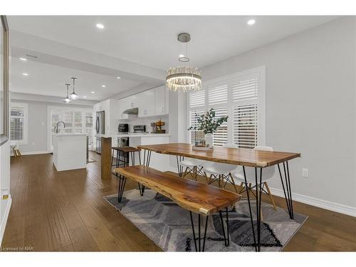 6 Durham Way, Niagara-On-The-Lake, ON - Indoor Photo Showing Dining Room