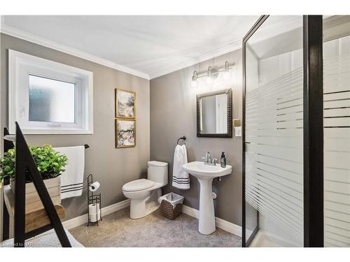 11 Brittany Court, St. Catharines, ON - Indoor Photo Showing Bathroom