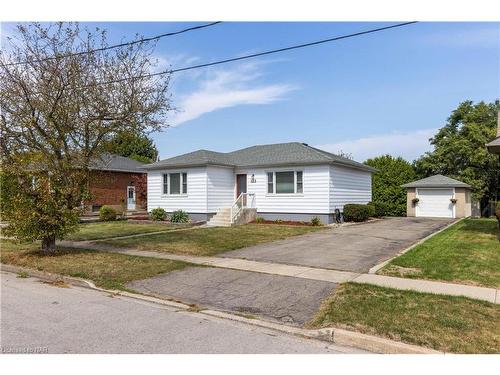 95 Ost Avenue, Port Colborne, ON - Outdoor With Facade