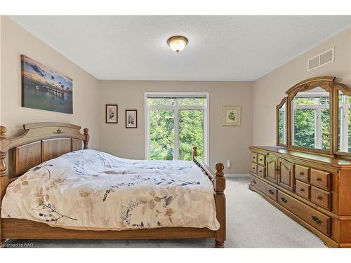 20-53 Bunting Road, St. Catharines, ON - Indoor Photo Showing Bedroom