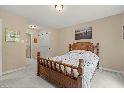 20-53 Bunting Road, St. Catharines, ON - Indoor Photo Showing Bedroom