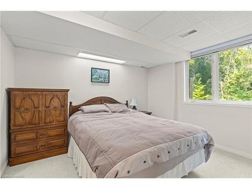 20-53 Bunting Road, St. Catharines, ON - Indoor Photo Showing Bedroom