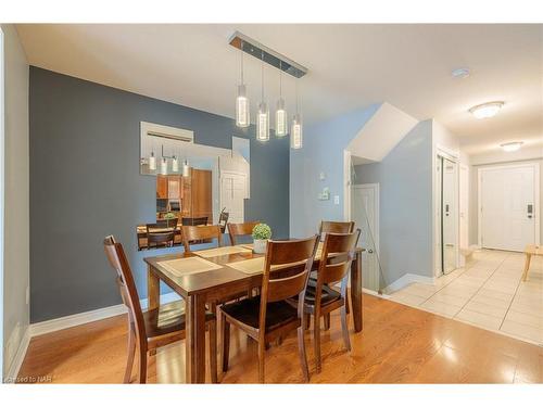 6254 Ash Street, Niagara Falls, ON - Indoor Photo Showing Dining Room