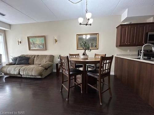 111-4644 Pettit Avenue, Niagara Falls, ON - Indoor Photo Showing Other Room