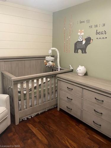 228 Ridgeway Road, Crystal Beach, ON - Indoor Photo Showing Bedroom