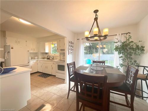 14 Stockwell Road, St. Catharines, ON - Indoor Photo Showing Dining Room