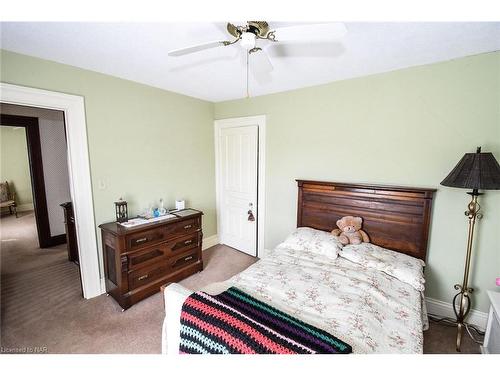 499 Townline Road, Niagara-On-The-Lake, ON - Indoor Photo Showing Bedroom