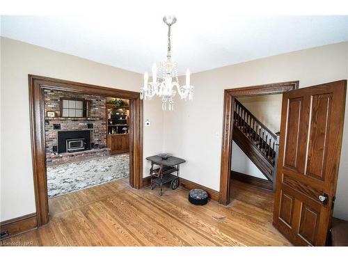 499 Townline Road, Niagara-On-The-Lake, ON - Indoor With Fireplace