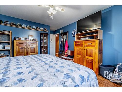 14 Jennifer Crescent, St. Catharines, ON - Indoor Photo Showing Bedroom