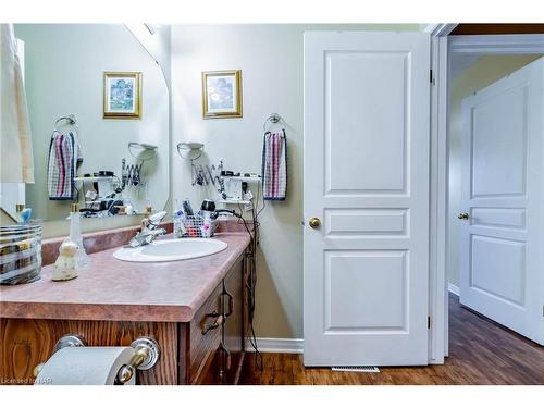 14 Jennifer Crescent, St. Catharines, ON - Indoor Photo Showing Bathroom