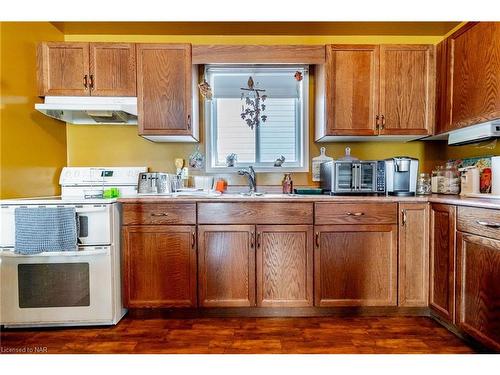 14 Jennifer Crescent, St. Catharines, ON - Indoor Photo Showing Kitchen