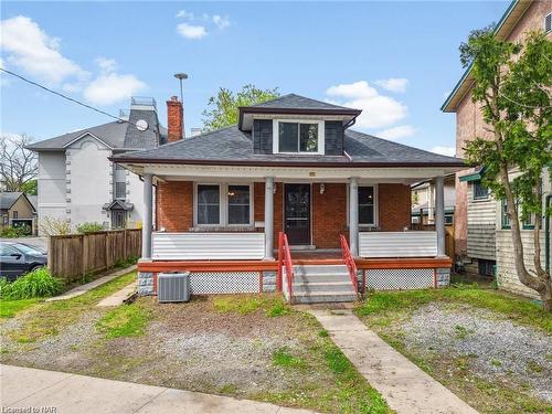 Upper-161 Lake Street, St. Catharines, ON - Outdoor