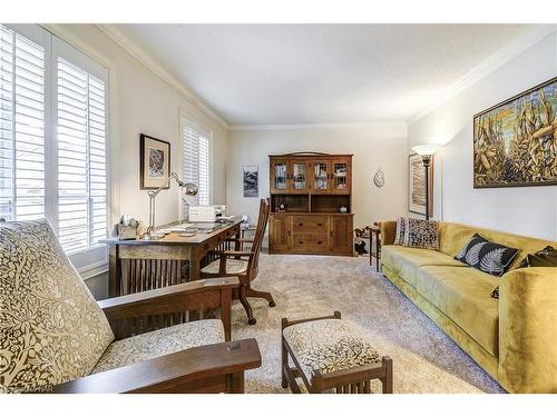 29 Colonel Butler Crescent, Niagara-On-The-Lake, ON - Indoor Photo Showing Living Room