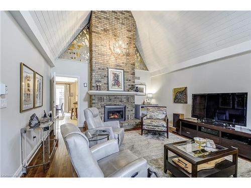 29 Colonel Butler Crescent, Niagara-On-The-Lake, ON - Indoor Photo Showing Living Room With Fireplace