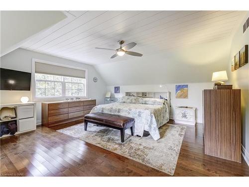 29 Colonel Butler Crescent, Niagara-On-The-Lake, ON - Indoor Photo Showing Bedroom