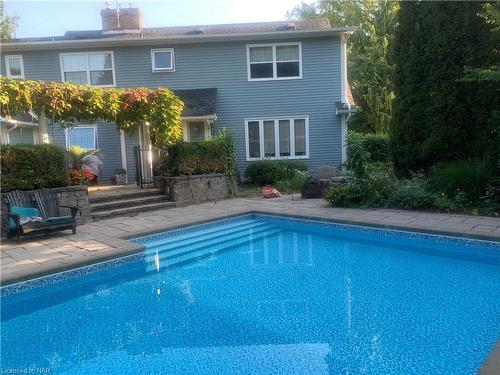 29 Colonel Butler Crescent, Niagara-On-The-Lake, ON - Outdoor With In Ground Pool