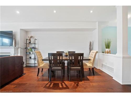 4065 Healing Street, Beamsville, ON - Indoor Photo Showing Dining Room