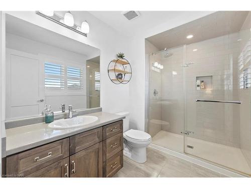 4065 Healing Street, Beamsville, ON - Indoor Photo Showing Bathroom