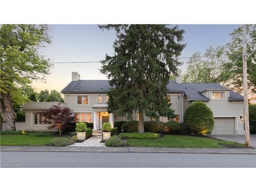 8 Hillcrest Avenue, St. Catharines, ON - Outdoor With Facade