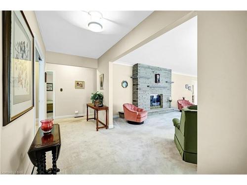 6235 Brookfield Avenue, Niagara Falls, ON - Indoor Photo Showing Other Room With Fireplace