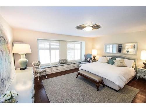 17-121 Glen Morris Drive, St. Catharines, ON - Indoor Photo Showing Bedroom