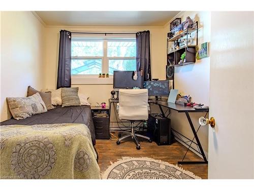 464 Gorham Road, Ridgeway, ON - Indoor Photo Showing Bedroom