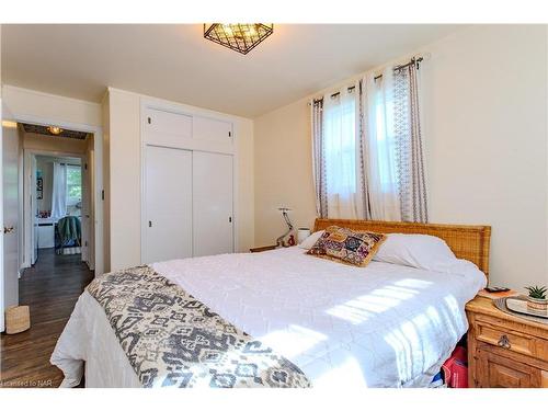 464 Gorham Road, Ridgeway, ON - Indoor Photo Showing Bedroom