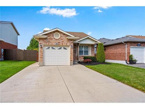 7467 Monastery Drive, Niagara Falls, ON - Outdoor With Facade