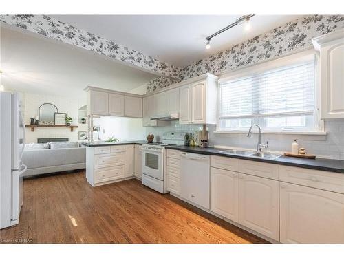 171 Alexandra Street, Port Colborne, ON - Indoor Photo Showing Kitchen With Double Sink