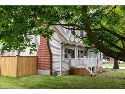 6187 Stamford Green Drive, Niagara Falls, ON - Outdoor