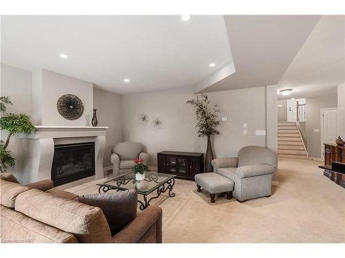 35 Diana Drive, Niagara-On-The-Lake, ON - Indoor Photo Showing Living Room With Fireplace