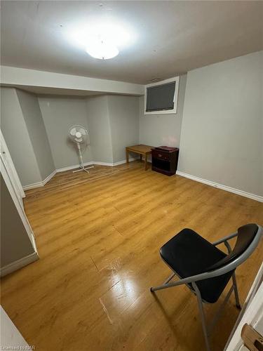 4857 Mcrae Street, Niagara Falls, ON - Indoor Photo Showing Other Room