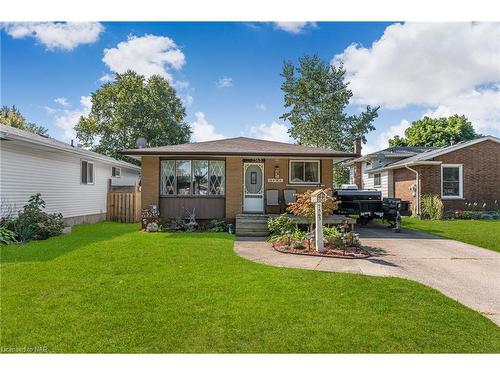 7563 Redhaven Crescent, Niagara Falls, ON - Outdoor