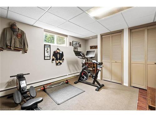 3196 St. George Avenue, Niagara Falls, ON - Indoor Photo Showing Gym Room