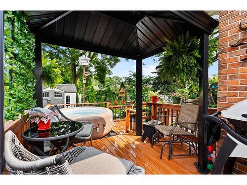 3196 St. George Avenue, Niagara Falls, ON - Outdoor With Deck Patio Veranda With Exterior