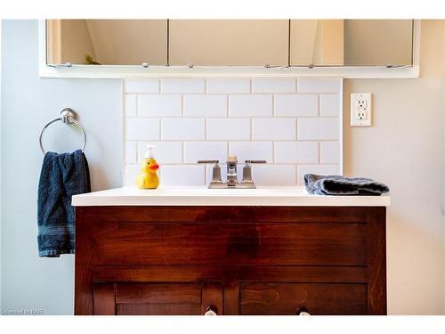 381 Canboro Road, Ridgeville, ON - Indoor Photo Showing Kitchen