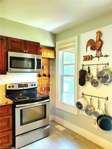 381 Canboro Road, Ridgeville, ON - Indoor Photo Showing Kitchen