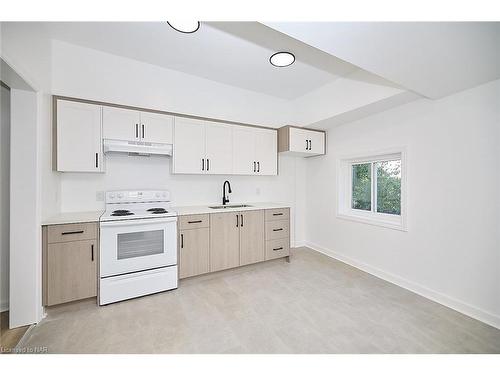 245 Stanton Street, Fort Erie, ON - Indoor Photo Showing Kitchen