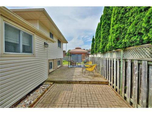 8 Wiltshire Boulevard, Welland, ON - Outdoor With Deck Patio Veranda With Exterior