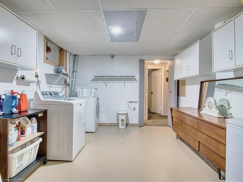 3480 Callan Street, Niagara Falls, ON - Indoor Photo Showing Laundry Room