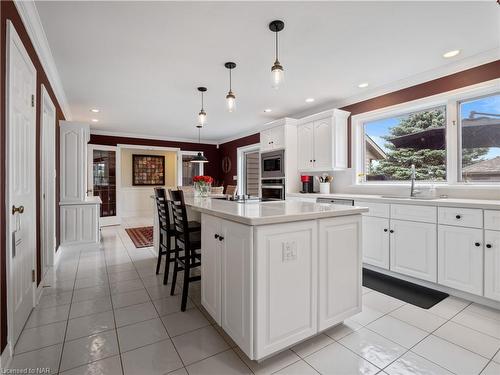 699 Read Road, Niagara-On-The-Lake, ON - Indoor Photo Showing Kitchen