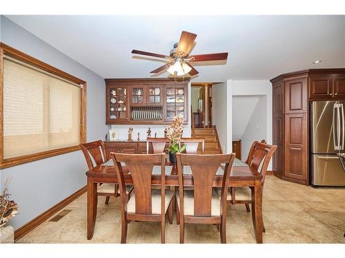 7 Huntington Lane, St. Catharines, ON - Indoor Photo Showing Dining Room