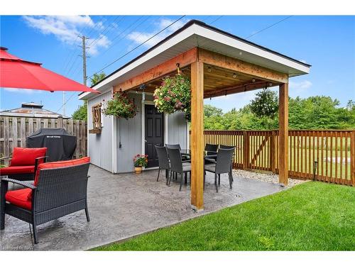 7735 Charnwood Avenue, Niagara Falls, ON - Outdoor With Deck Patio Veranda