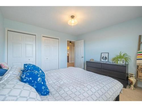 4 Briarsdale Crescent, Welland, ON - Indoor Photo Showing Bedroom