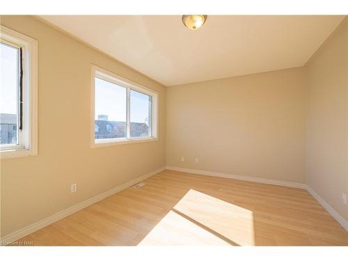 44 Saturn Road, Port Colborne, ON - Indoor Photo Showing Other Room