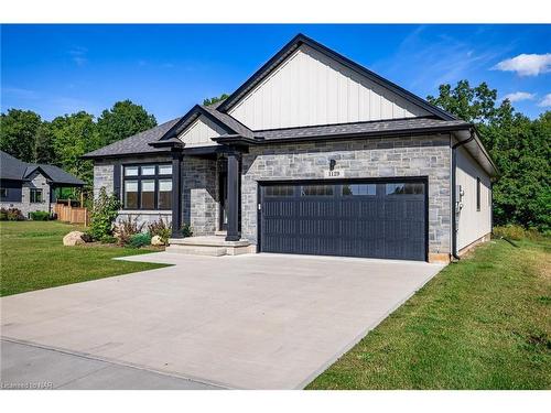 1129 Balfour Street, Fonthill, ON - Outdoor With Facade