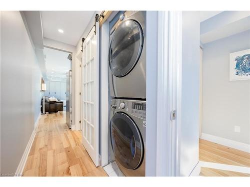 833C-12 Laidlaw Street, Toronto, ON - Indoor Photo Showing Laundry Room